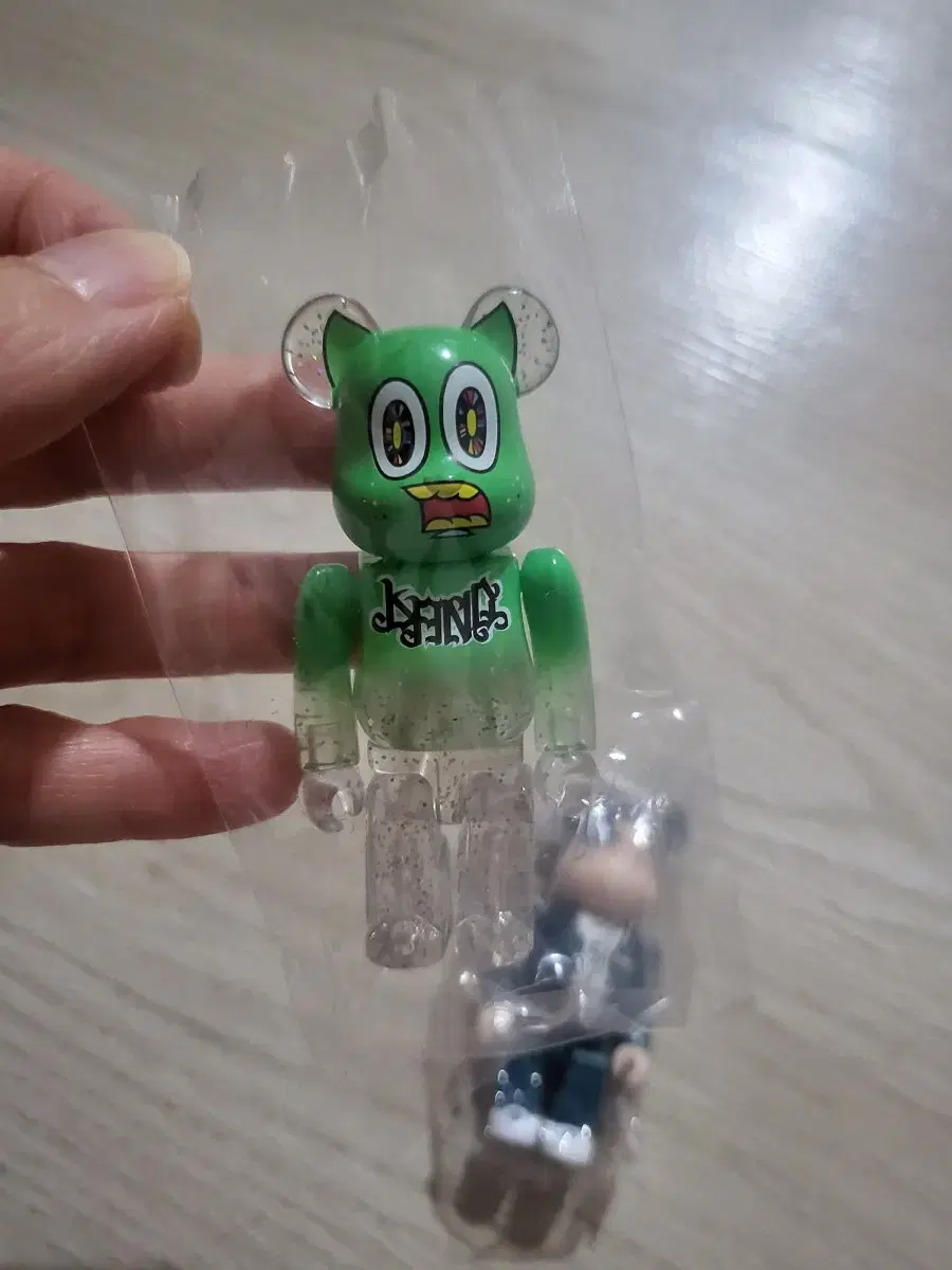 thumbnail-1